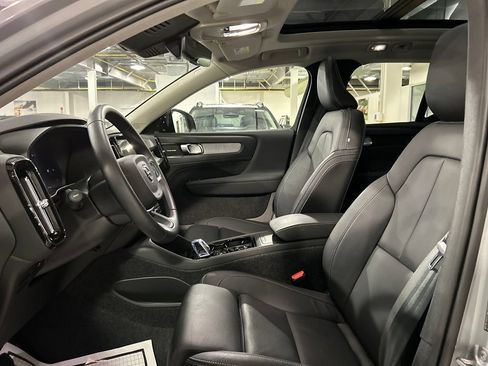 Used 2026 Volvo XC40 B5 Ultra w/ Protection Package Premier AWD/4WD image 10