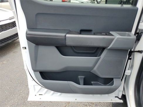 Used 2022 Ford F150 XLT image 24