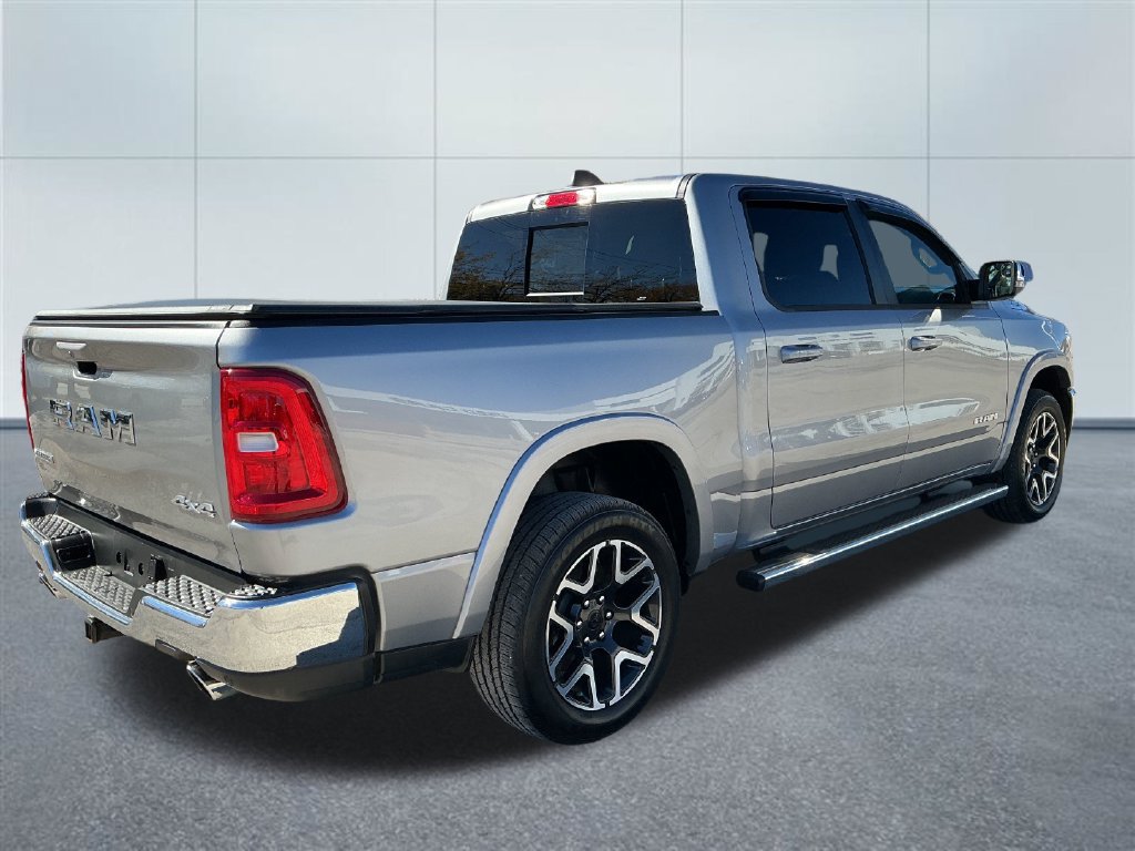 Used 2025 RAM 1500 Laramie AWD/4WD image 5