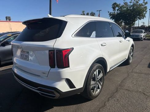 Used 2023 Kia Sorento EX AWD/4WD image 6