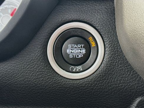 Used 2023 RAM 2500 Laramie AWD/4WD image 21