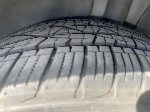 Used 2019 Dodge Challenger SXT image 12