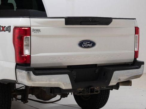 Used 2019 Ford F250 XL w/ Power Equipment Group image 13