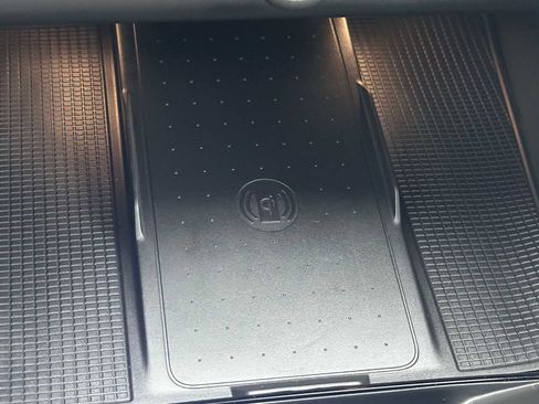 New 2026 Volvo XC40 B5 Ultra w/ Climate Package image 32