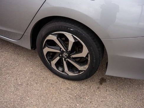 Used 2016 Honda Accord EX-L image 11