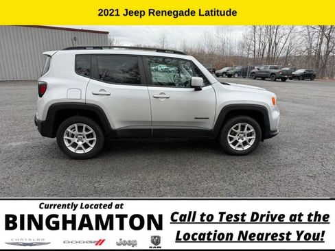 Used 2021 Jeep Renegade Latitude AWD/4WD image 3