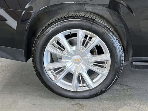 Used 2024 Chevrolet Suburban High Country image 8