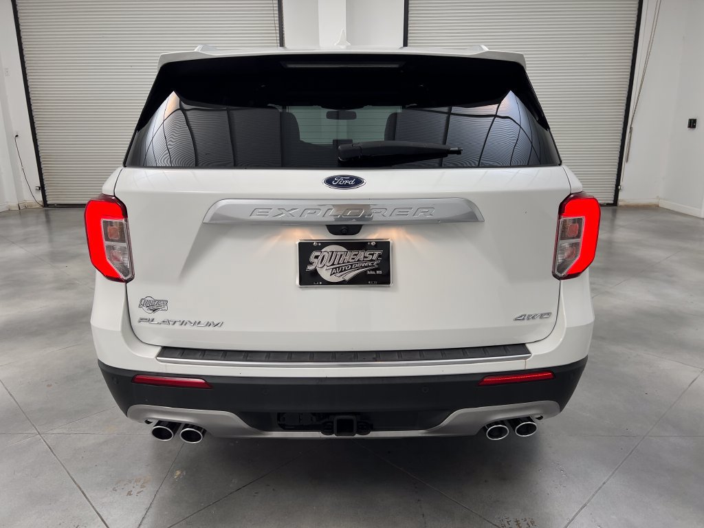 Used 2023 Ford Explorer Platinum w/ Technology Package AWD/4WD image 8