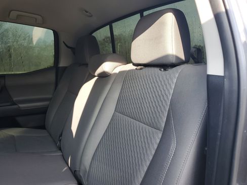 Used 2021 Toyota Tacoma SR5 w/ Technology Package image 14