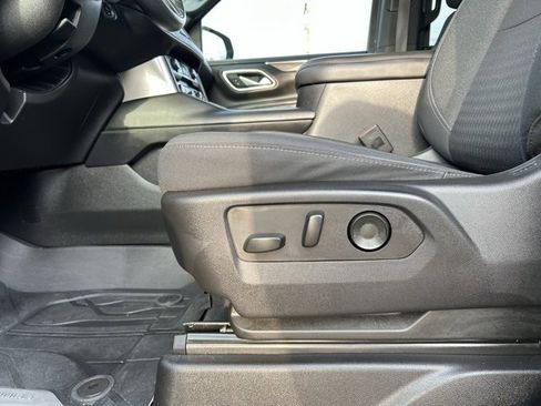 Used 2023 Chevrolet Tahoe LS image 32