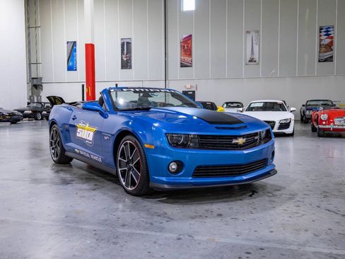Used 2013 Chevrolet Camaro SS w/ Hot Wheels Special Edition RWD image 31
