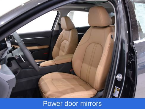 New 2025 Hyundai Sonata Limited image 25