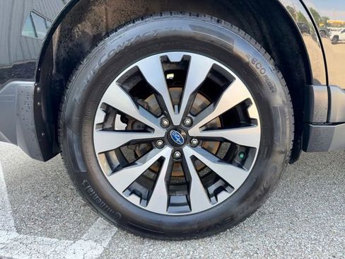 Used 2017 Subaru Outback 3.6R Limited AWD/4WD image 33