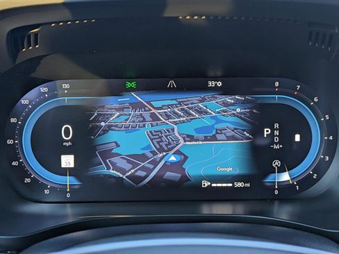 Used 2022 Volvo XC60 B5 R-Design w/ Advanced Package image 18