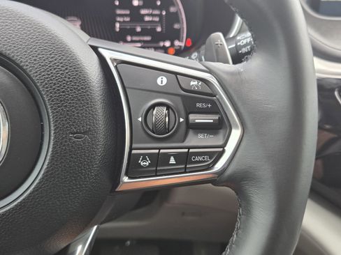 Certified 2023 Acura MDX FWD w/ Technology Package image 36