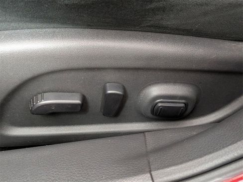 Used 2015 Nissan Altima 2.5 SV w/ Convenience Package image 11