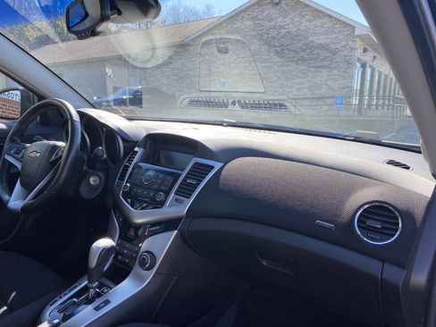 Used 2014 Chevrolet Cruze LT FWD image 16