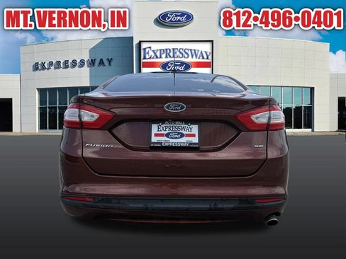 Used 2015 Ford Fusion SE FWD image 5