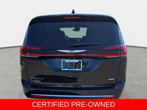 Used 2026 Chrysler Pacifica Select AWD/4WD image 6