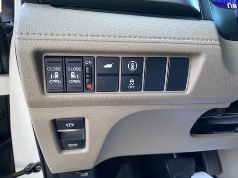 Used 2021 Honda Odyssey EX-L image 55