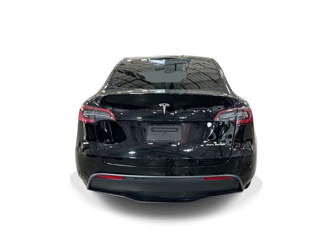 Certified 2023 Tesla Model Y Long Range AWD/4WD image 5