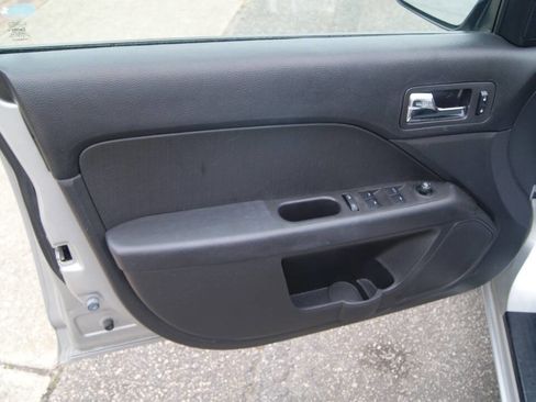 Used 2009 Mercury Milan Premier image 19