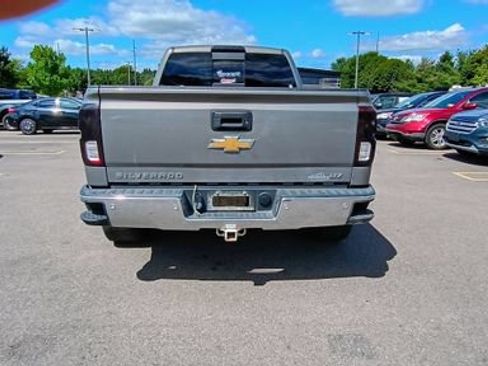 Used 2017 Chevrolet Silverado 1500 LTZ w/ Sport Package AWD/4WD image 5