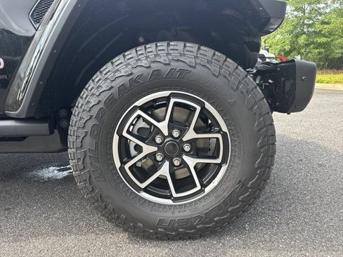 New 2026 Jeep Gladiator Mojave AWD/4WD image 19