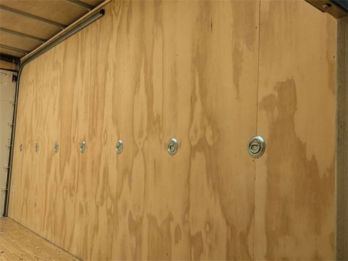 Used 2024 GMC Savana 3500 Extended w/ Power Convenience Package image 21