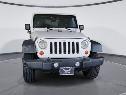 Used 2012 Jeep Wrangler Unlimited Sport AWD/4WD image 3