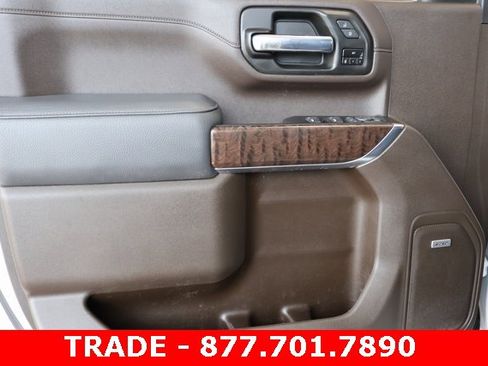 Used 2022 GMC Sierra 2500 Denali w/ Denali Ultimate Package image 10
