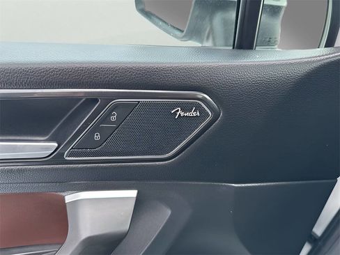 Used 2024 Volkswagen Tiguan SEL R-Line image 24