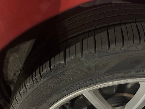 Used 2009 Mitsubishi Eclipse GT image 4