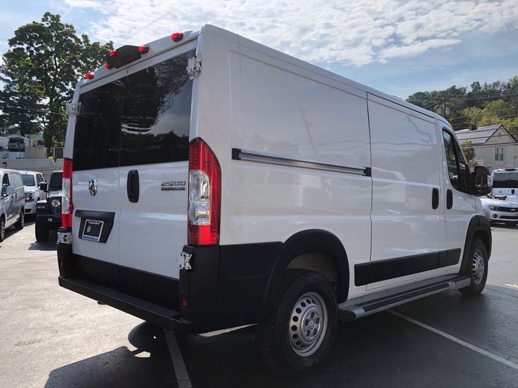 Used 2025 RAM ProMaster 2500 w/ U-Haul Equipment Group FWD image 6