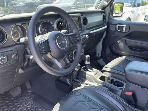 Used 2023 Jeep Wrangler Sport AWD/4WD image 13
