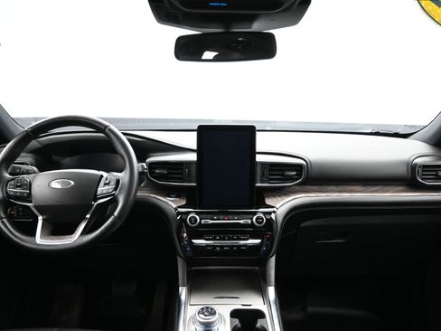 Used 2022 Ford Explorer Platinum w/ Equipment Group 601A image 20