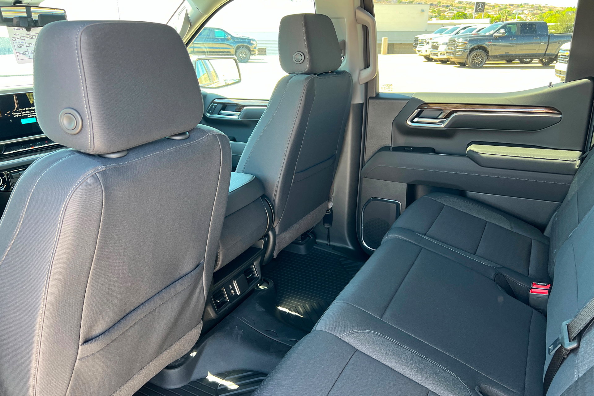 New 2026 Chevrolet Silverado 1500 LT w/ Z71 Off-Road Package AWD/4WD image 20