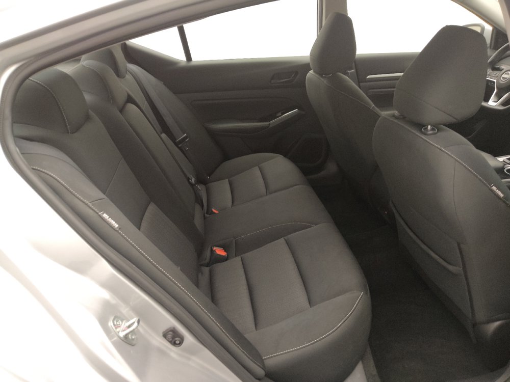 Used 2023 Nissan Altima 2.5 SV w/ SV Premium Package FWD image 19