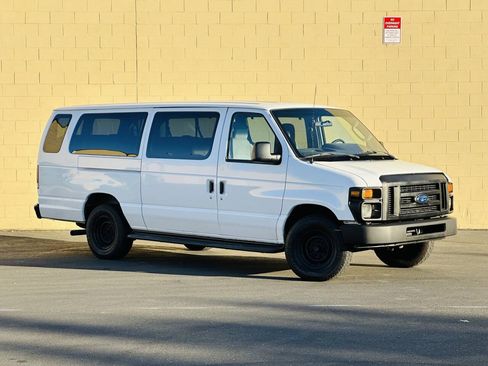 Used 2014 Ford E-350 and Econoline 350 XL w/ Power Windows & Locks Group RWD image 2