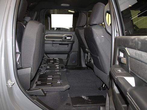 New 2026 RAM 2500 Big Horn AWD/4WD image 37