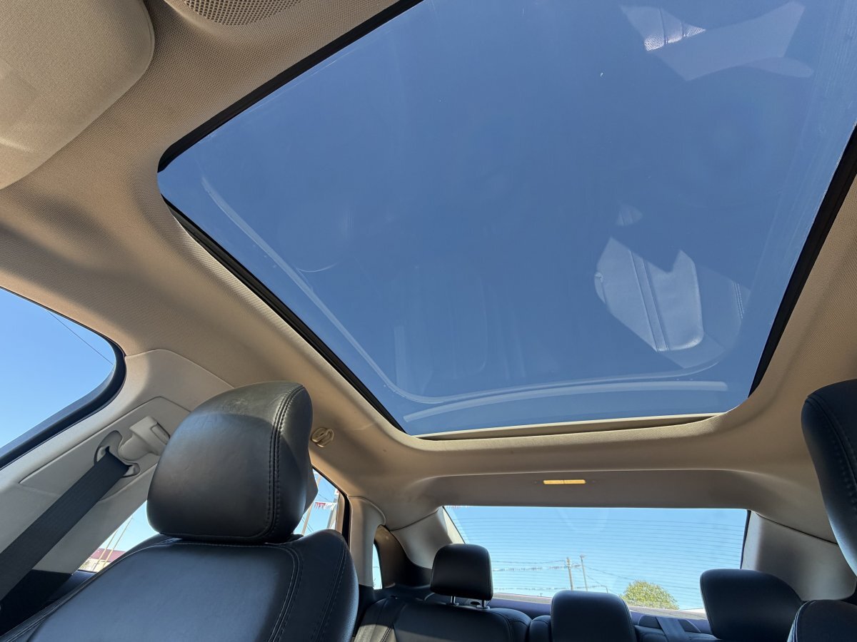 Used 2014 Lincoln MKZ AWD w/ Equipment Group 103A image 26