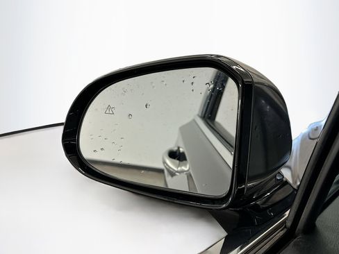 Used 2023 Hyundai Santa Fe SEL Convenience image 16