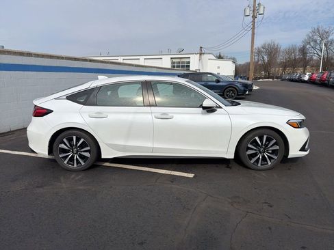 Certified 2023 Honda Civic EX-L image 6