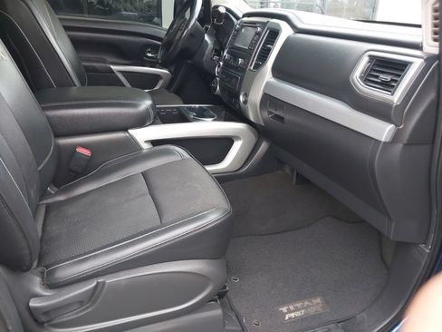 Used 2016 Nissan Titan PRO-4X AWD/4WD image 10
