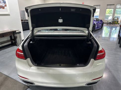 Used 2017 BMW 740i xDrive AWD/4WD image 32