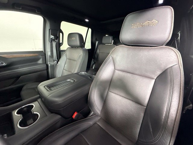 Used 2023 Chevrolet Tahoe High Country AWD/4WD image 17