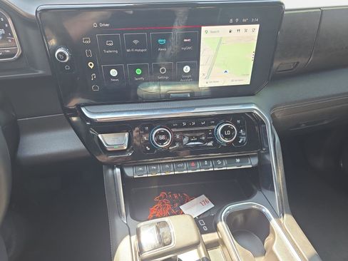 Used 2024 GMC Sierra 1500 Denali w/ Denali Reserve Package AWD/4WD image 20