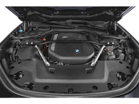 Used 2023 BMW 740i w/ Parking Assistance Package RWD image 15
