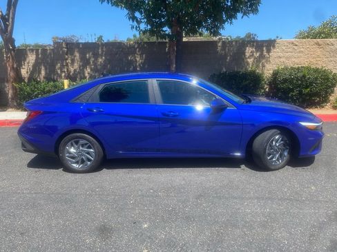 Certified 2024 Hyundai Elantra SEL FWD image 7