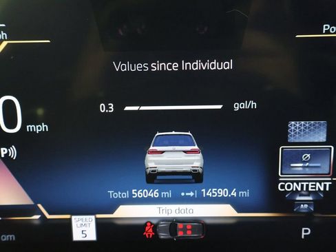 Used 2024 BMW X7 xDrive40i image 18